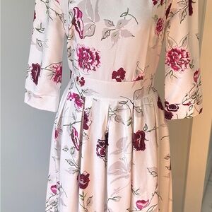 Elegant Floral Long Sleeve Dress in Pink and White